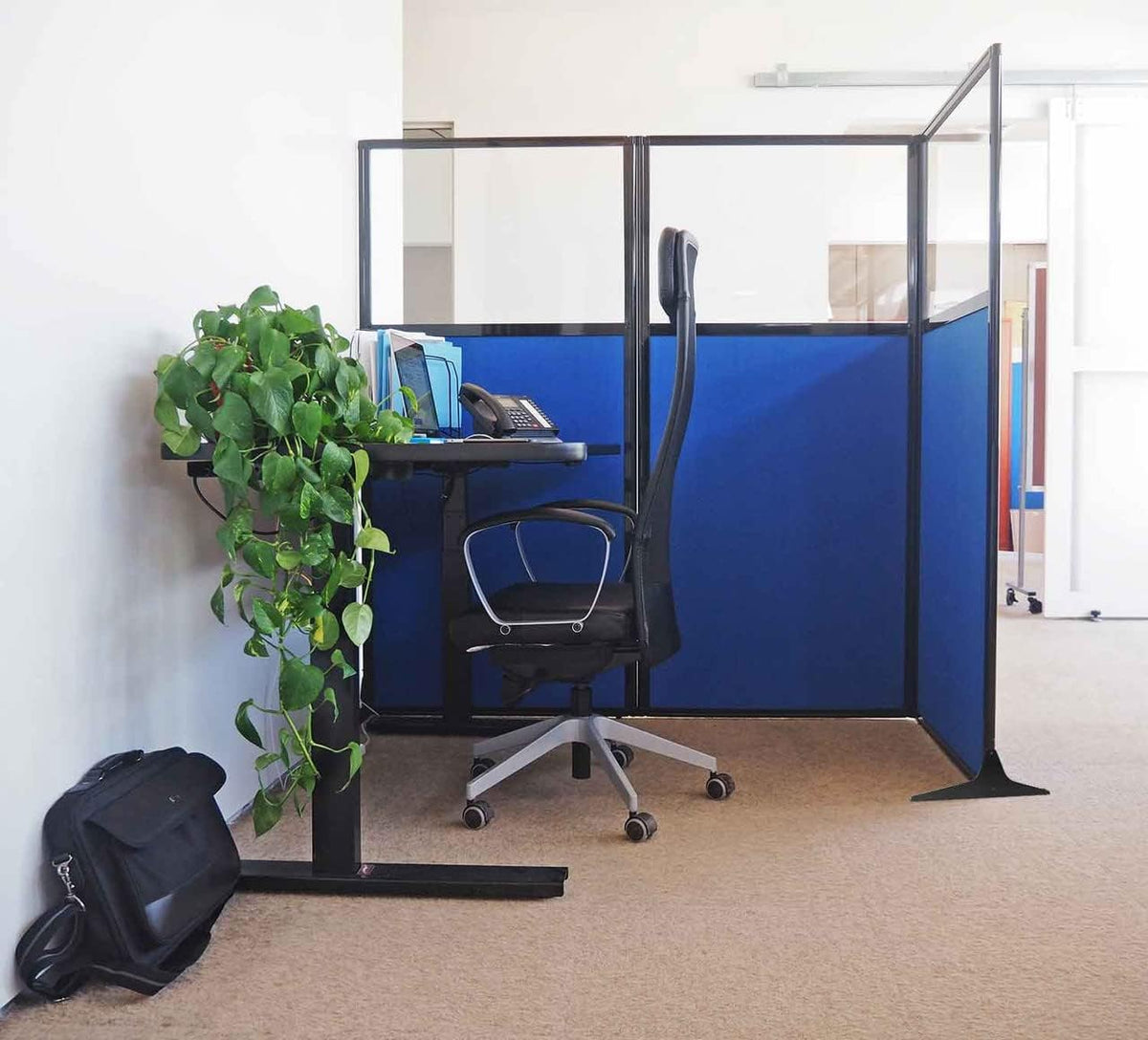 Versare Office Workstation Screen | Portable Wall Divider | Modern Cubicle | Freestanding Privacy Screen | Flexible Work Space | 1 Panel | 33" Wide x 70" Tall Dark Gray SoundSorb Panels with Window
