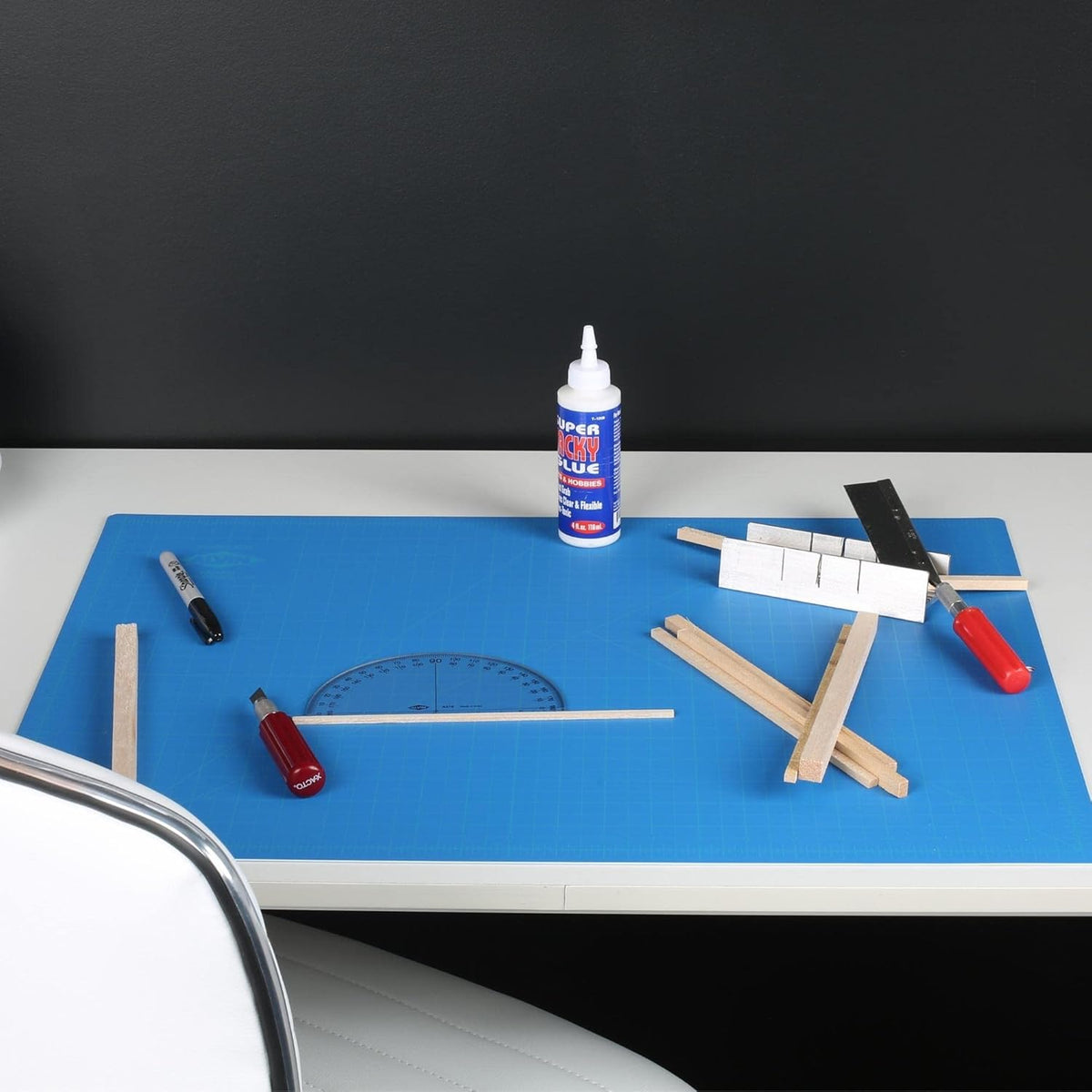 ALVIN HM Self-Healing Cutting Mat for Hobbies 18 x 24 inch | Double-Sided Blue/Grey | 3-Layer Gridded Surface for Arts, Crafts and Sewing - Model HM1824