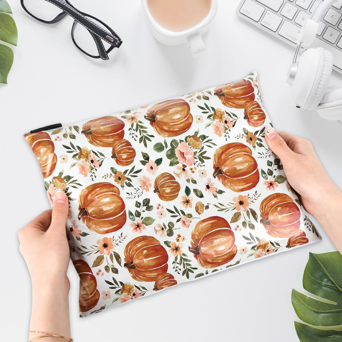50Pcs Fall Poly Mailers 10 x 13 Inch Watercolor Floral Pumpkin Packaging Bags Autumn Self Seal Mailing Envelope Bags for Harvest Thanksgiving Small Business Clothing