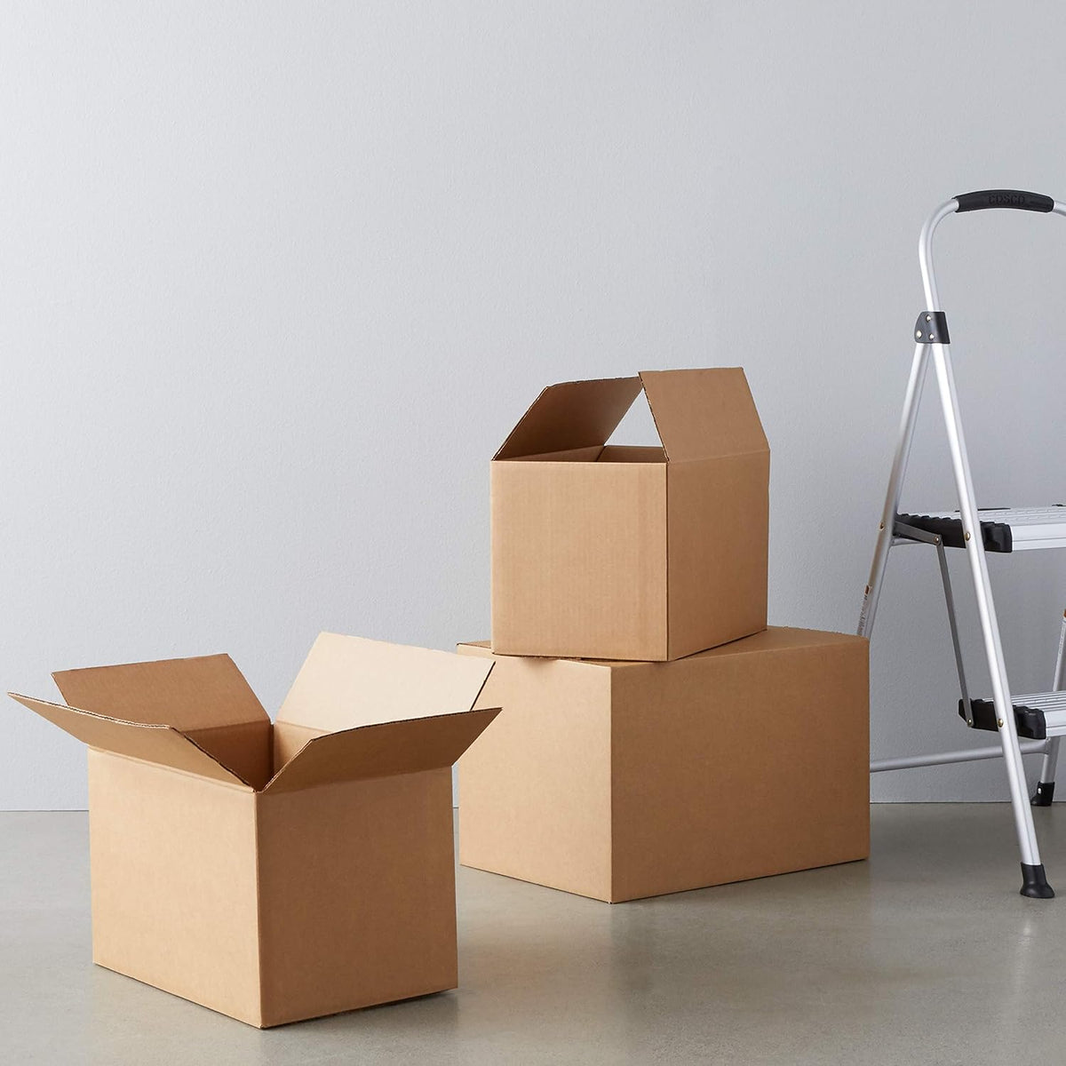 Amazon Basics Moving Boxes Kit, Small and Medium Cardboard Box Combo, 15 Pack, Assorted, Brown