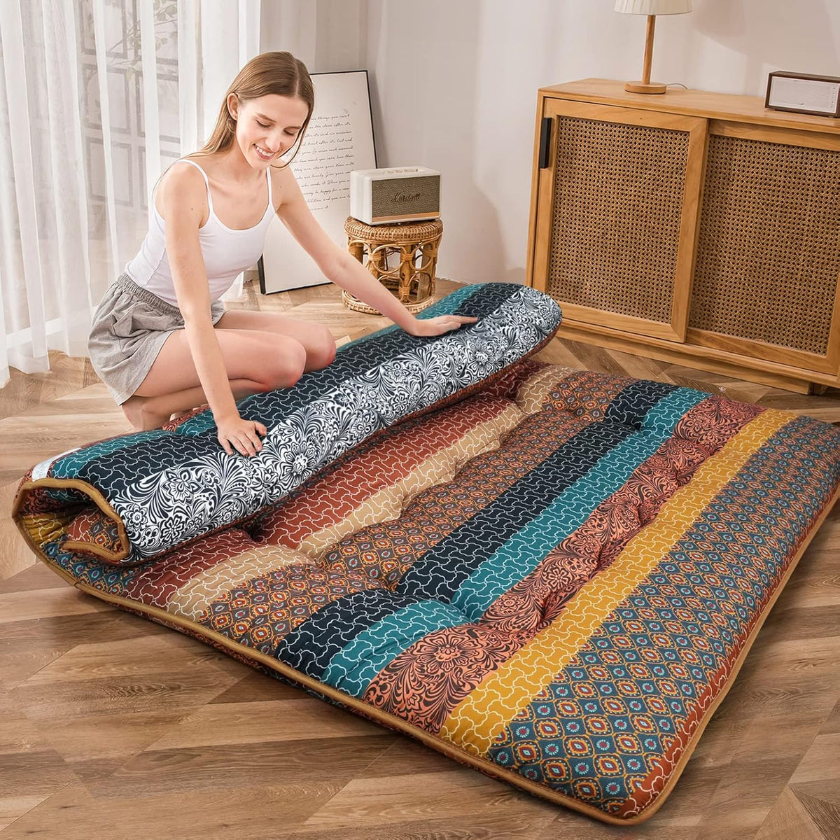 MAXYOYO Bohemian Vintage Floral Japanese Futon Mattress - Roll Up Tatami Floor Mat, Foldable Bed, Portable Camping Mattress, Sleeping Pad, Floor Lounger, Couch Bed - King Size